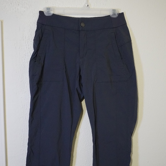 Athleta Nylon Capri Pants Women's Size 2 - Picture 1 of 3